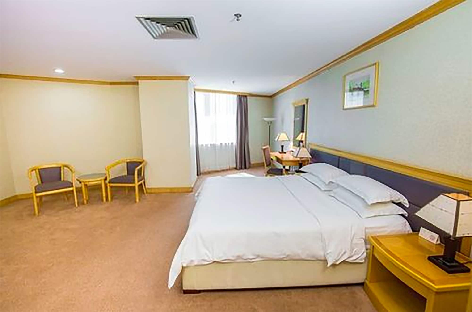 Guangzhou New Century Hotel Екстериор снимка