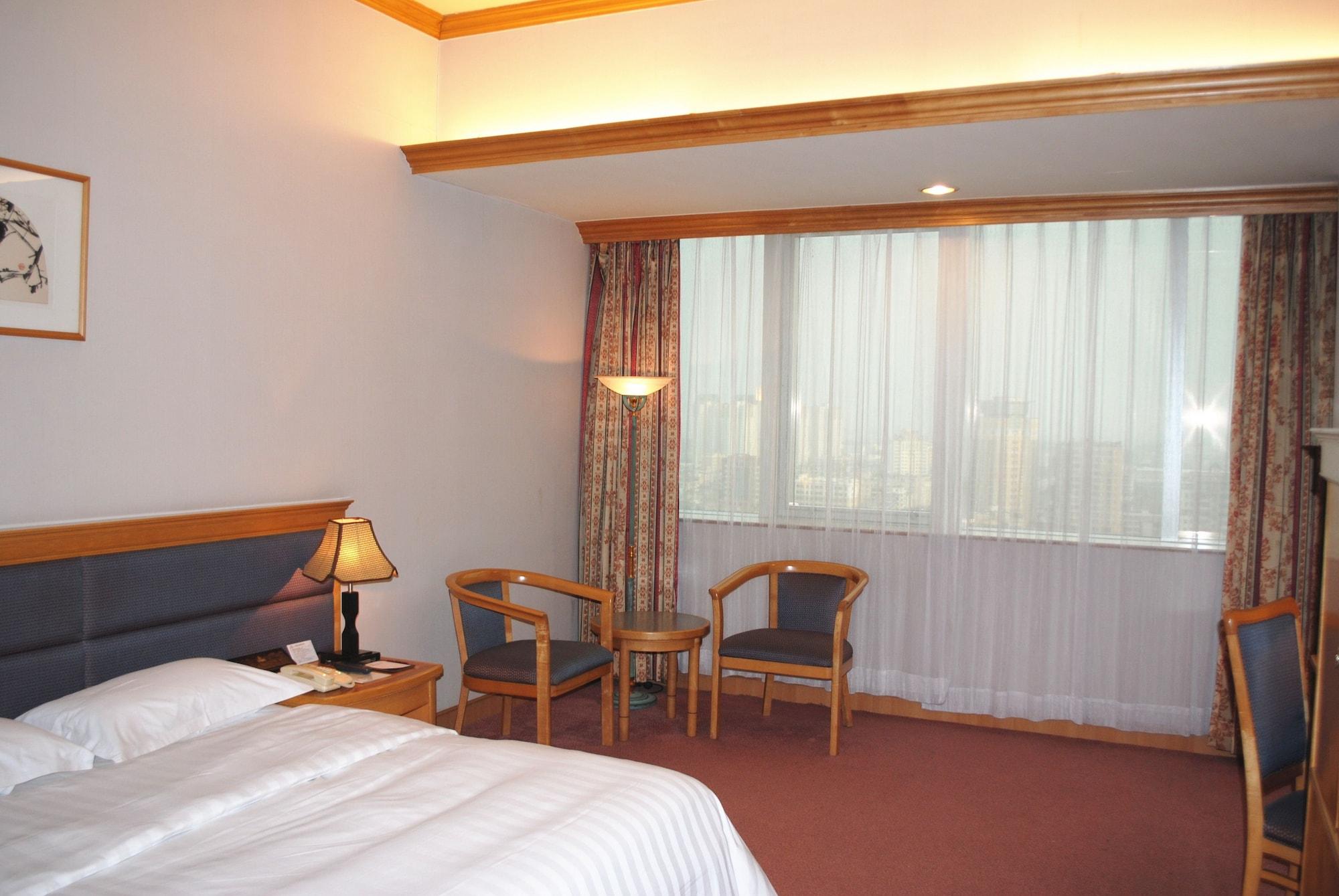 Guangzhou New Century Hotel Екстериор снимка