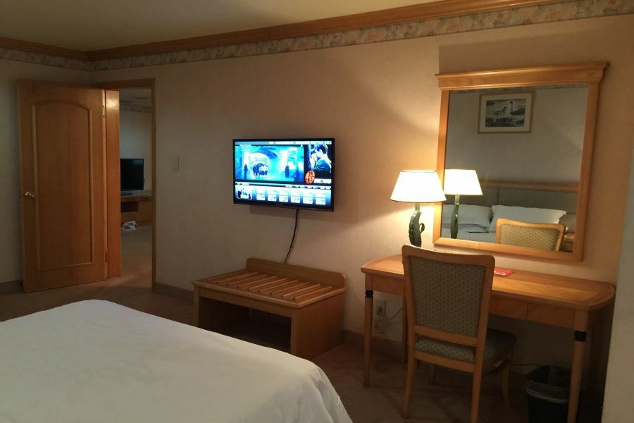 Guangzhou New Century Hotel Екстериор снимка
