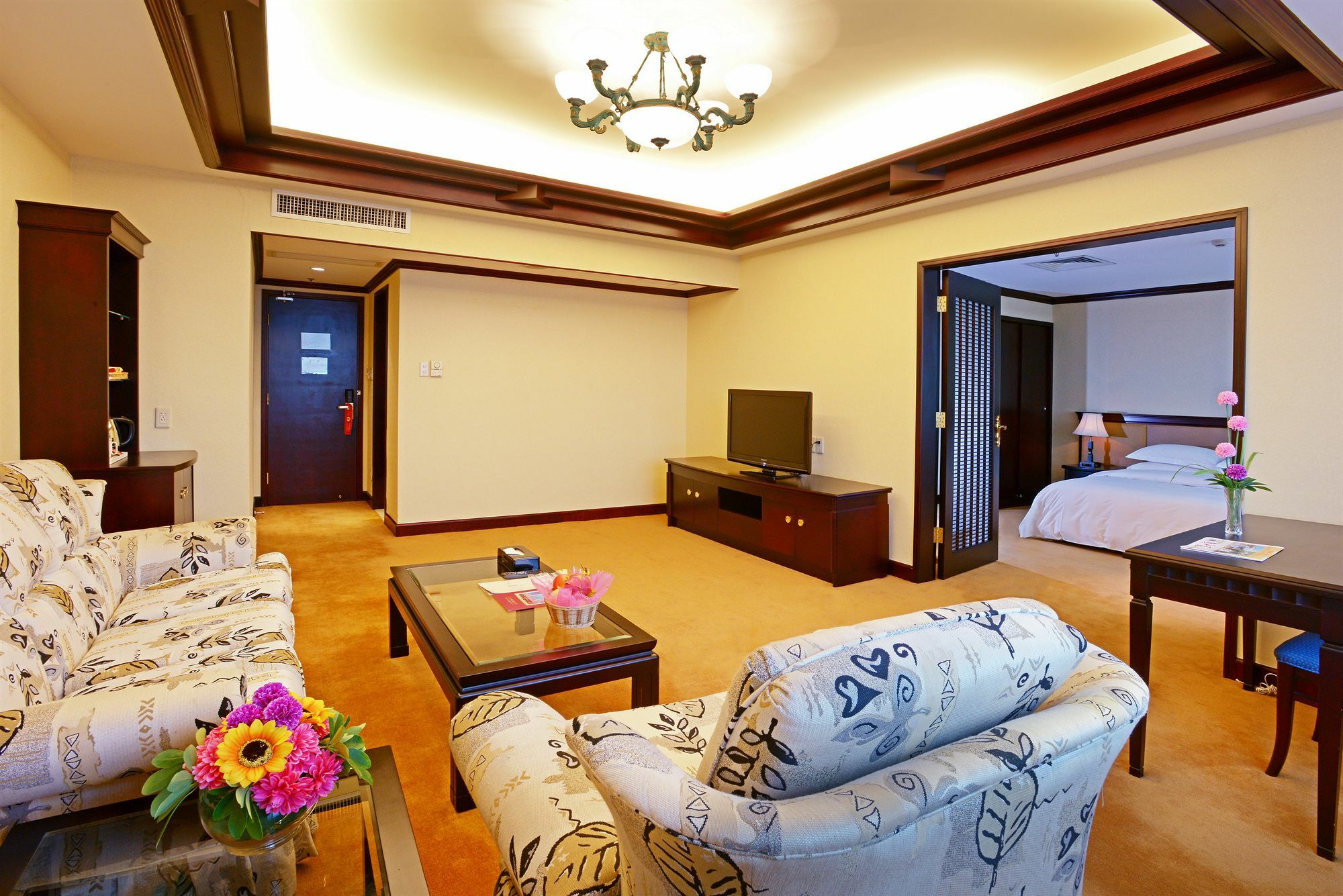 Guangzhou New Century Hotel Екстериор снимка