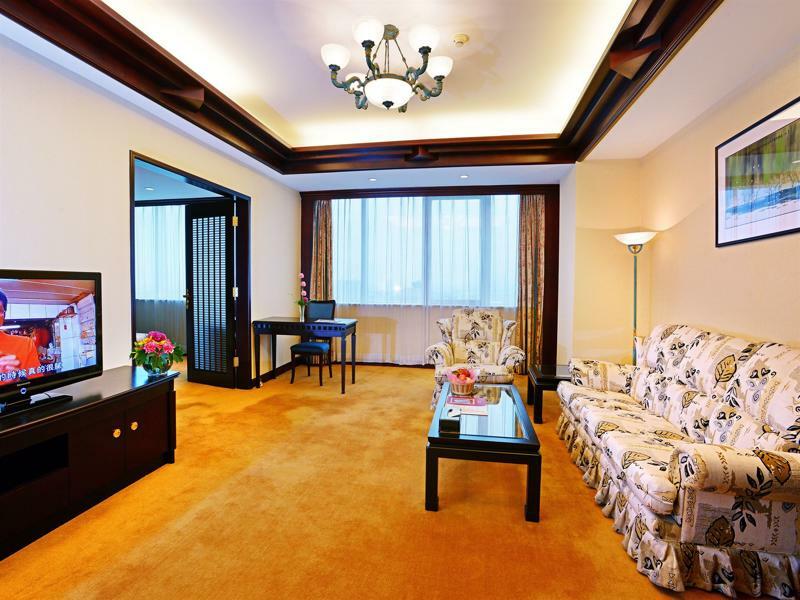 Guangzhou New Century Hotel Екстериор снимка