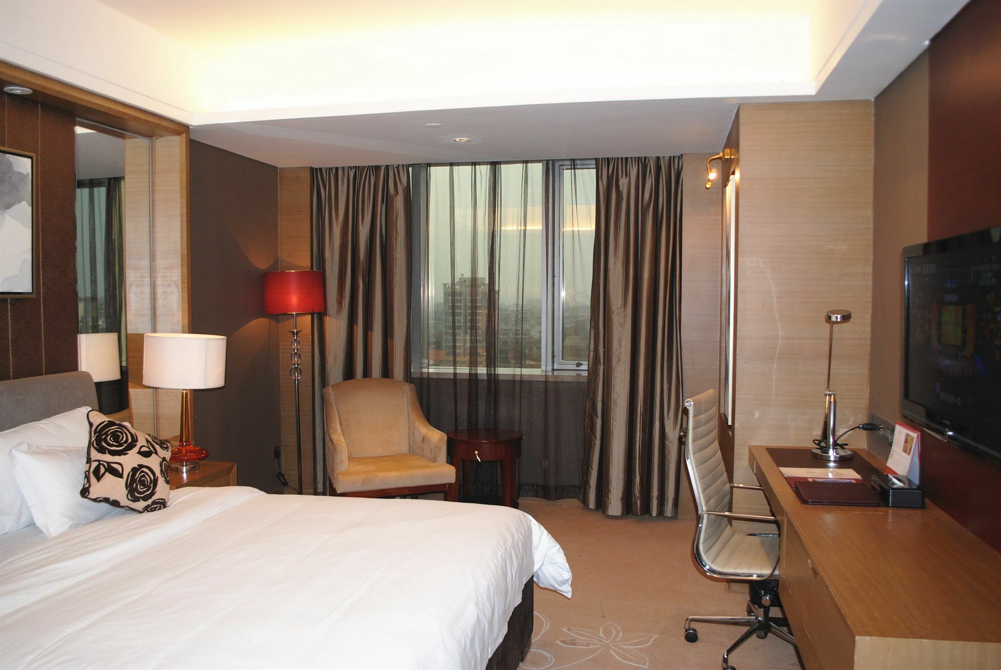 Guangzhou New Century Hotel Екстериор снимка